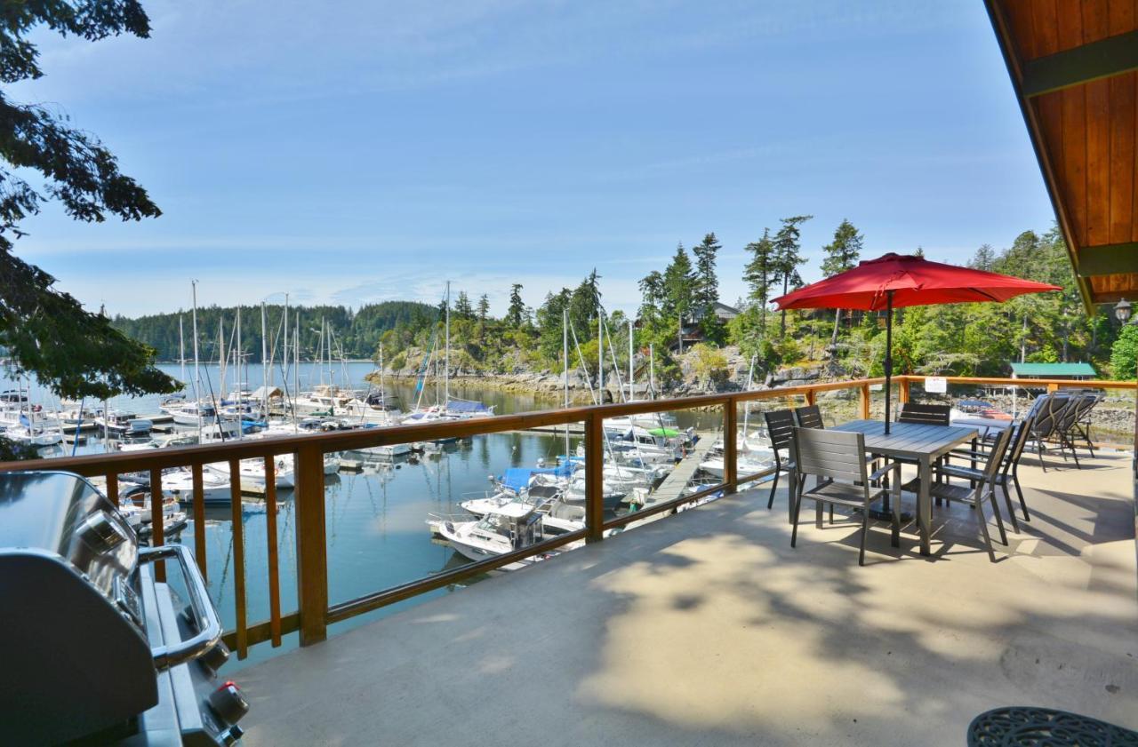 Pender Harbour Resort & Marina Garden Bay ภายนอก รูปภาพ
