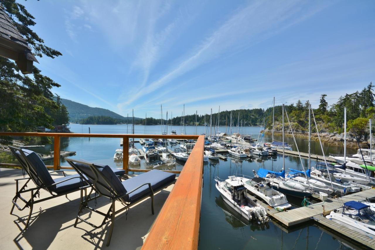 Pender Harbour Resort & Marina Garden Bay ภายนอก รูปภาพ