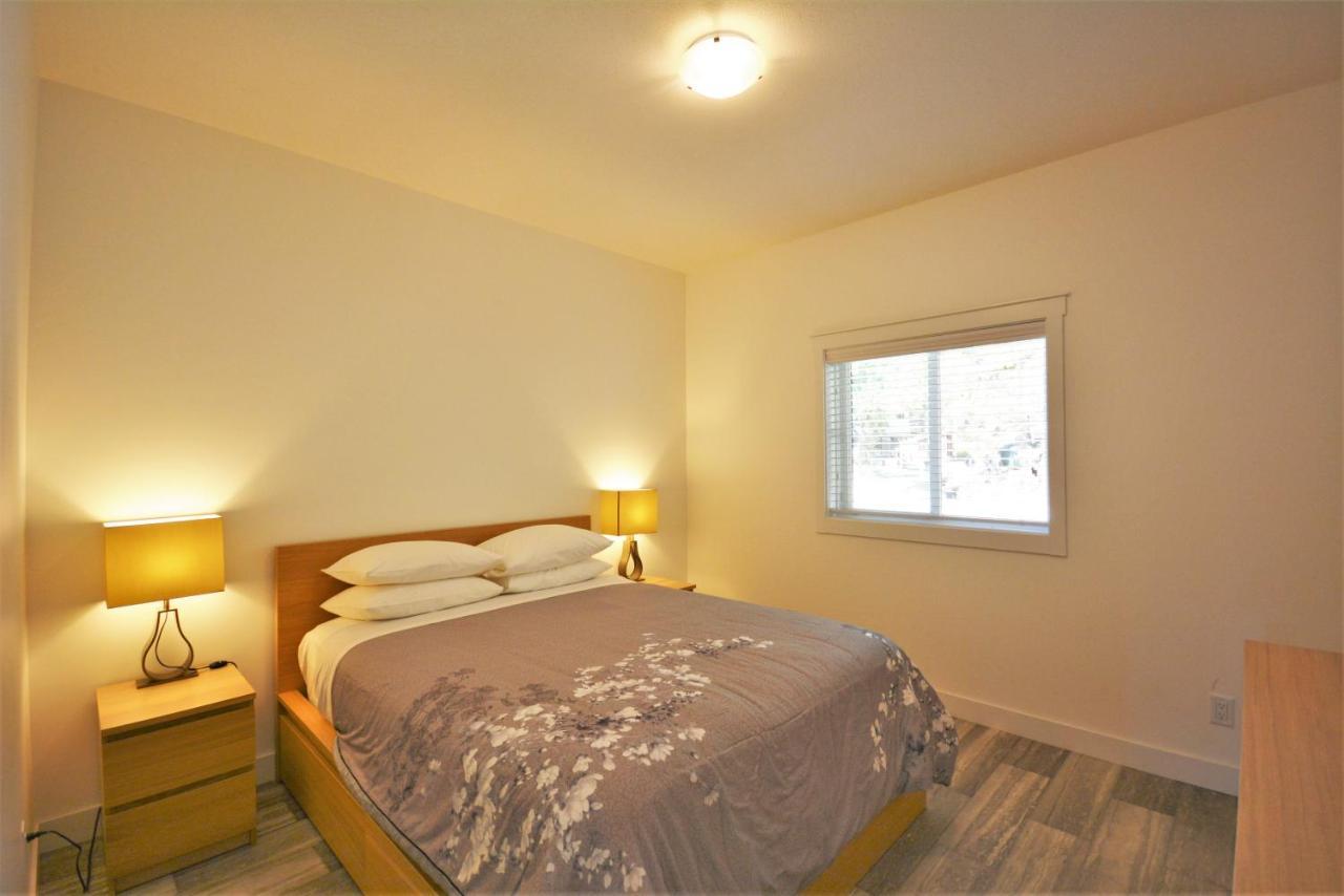 Pender Harbour Resort & Marina Garden Bay ภายนอก รูปภาพ